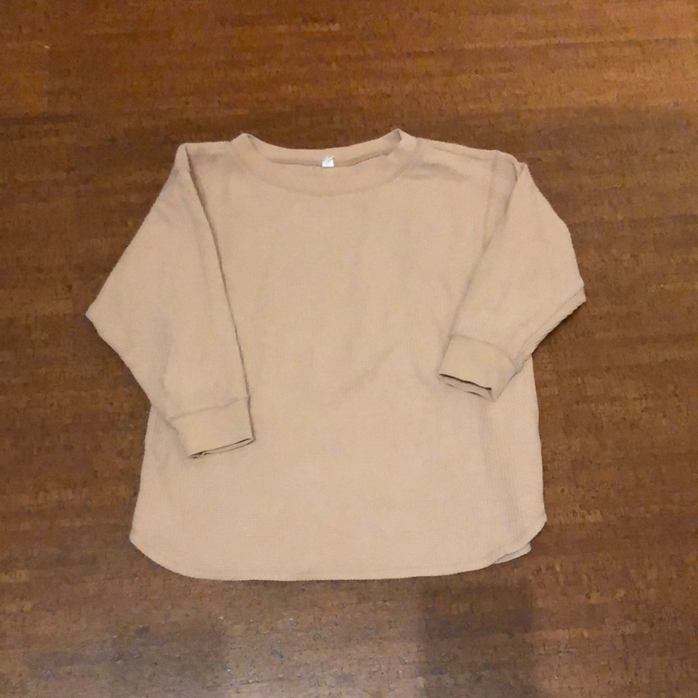 Uniqlo dusty rose waffle shirt - 3/4 length sleeves.